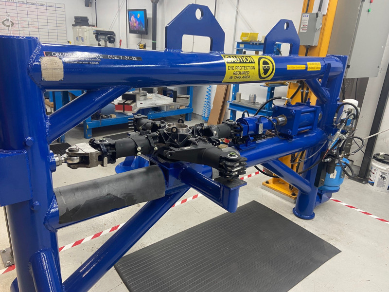 Hub-in-test-stand-3